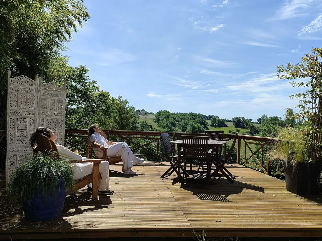 Terrasse avec vue sur la campagne