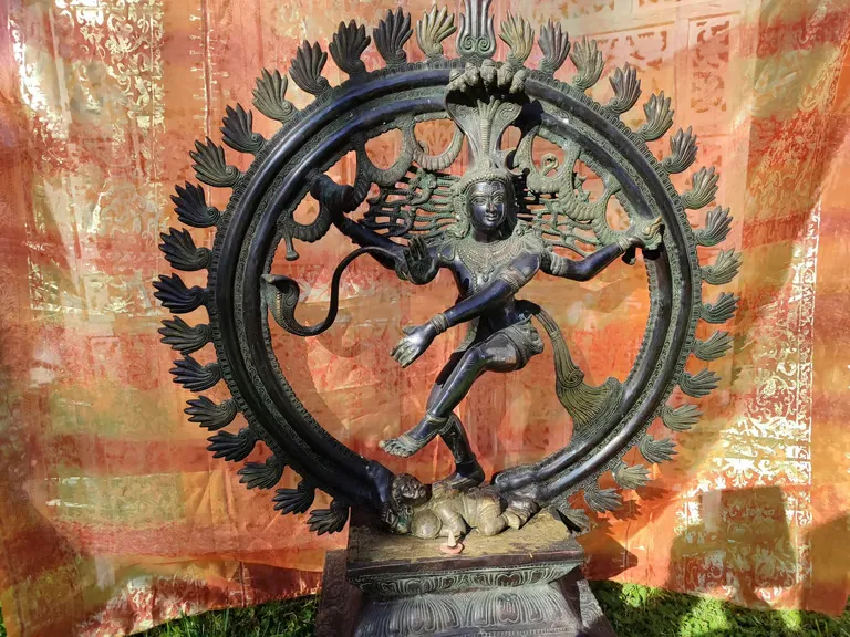 Statue Nataraja complète